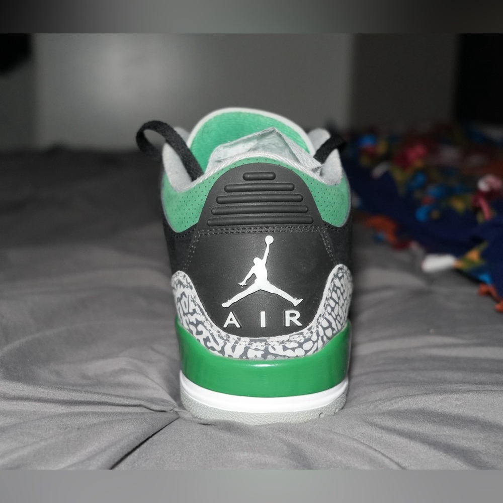Air Jordan 3’s Pine Green. Christmas Special🎄